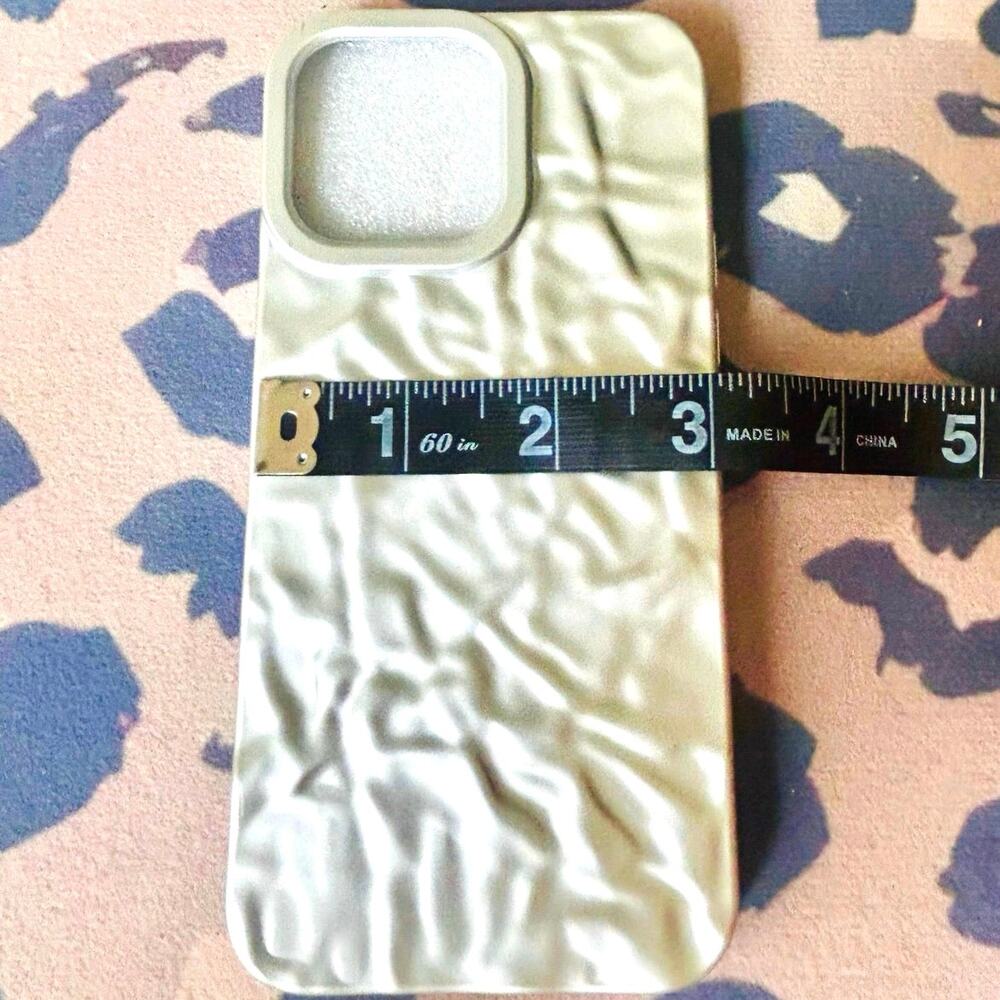 NWT Silver Metallic iPhone 14 Plus Case Textured Slim Minimal Cover - Picture 3 of 9